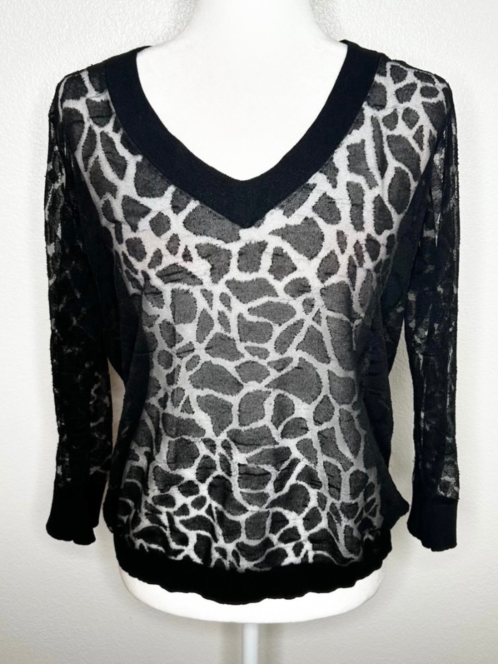 Club Monaco Womens Black Semi-Sheer V-Neck Animal Print Sweater Top Size L